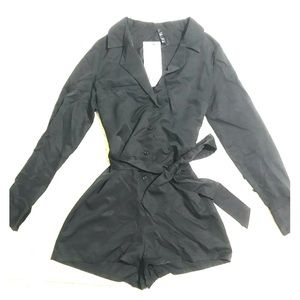 Zara Trafaluc Black Jumper. Size small. NWT.